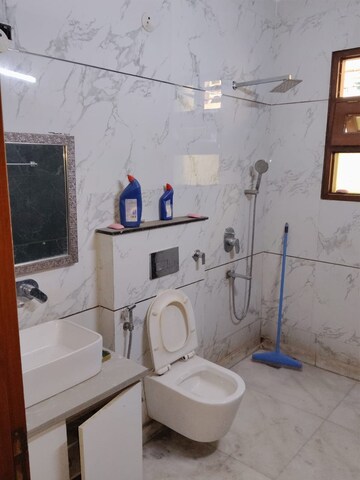 Bathroom in 4 BHK Independent House at Sector 46 – for Rent