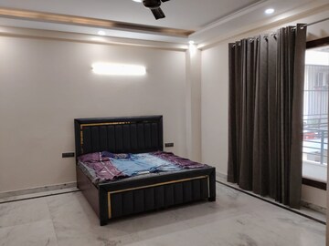 Bedroom in 4 BHK Independent House at Sector 46 – for Rent