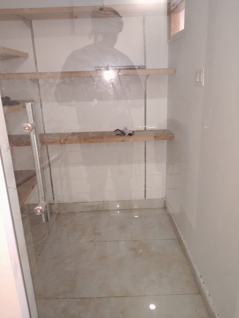 Bathroom, sector 46 4 Bedroom 400 Sq.Yd. Independent House In Sector 46 Gurgaon 9448431