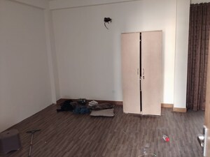 Room in 4 BHK Independent House at Sector 46 – for Rent