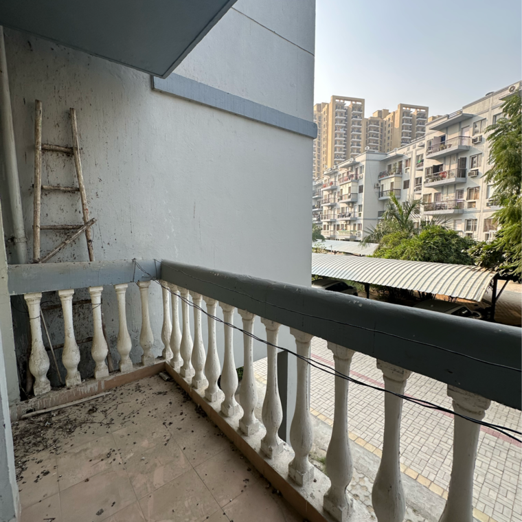 Balcony, sare-home 3.5 Bedroom 1526 Sq.Ft. Apartment In Sector 92 Gurgaon 9448506