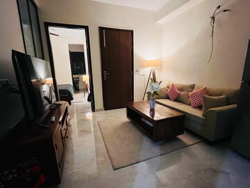 Living Room in 2 BHK Builder Floor at Sector 43 – for Rent