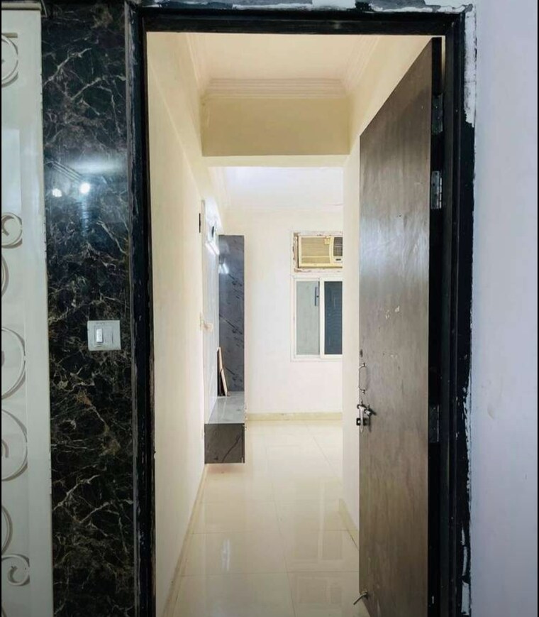 Room, daliganj 3 Bedroom 1460 Sq.Ft. Apartment In Daliganj Lucknow 9448530