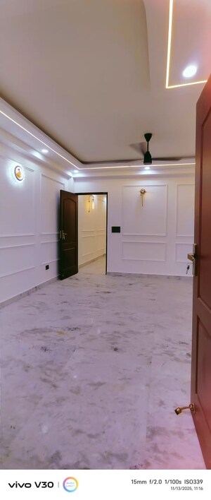Room in 2 BHK Builder Floor at Saket – for Sale