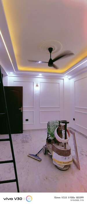 Team Area in 2 BHK Builder Floor at Saket – for Sale