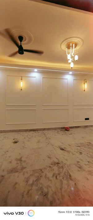 Room in 2 BHK Builder Floor at Saket – for Sale