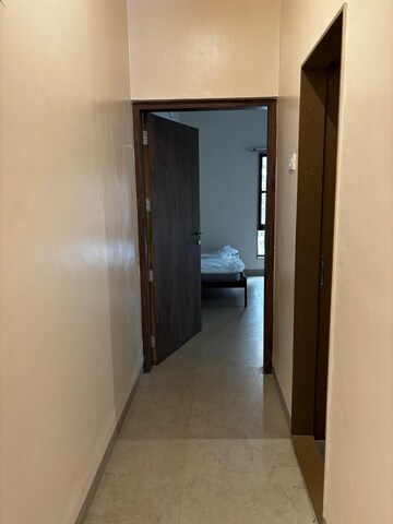 Room in 2 BHK Apartment at Swan Lake, Koregaon Park – for Rent