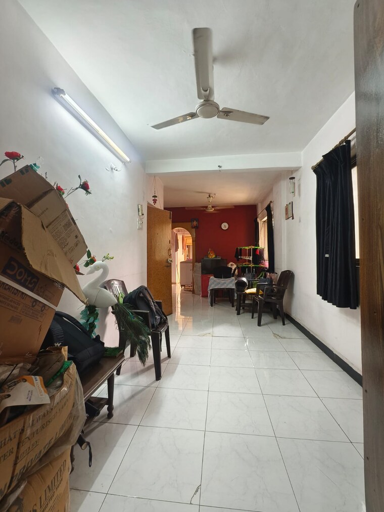 Living Room, tembhi naka 3 Bedroom 900 Sq.Ft. Apartment In Tembhi Naka Thane 9448599