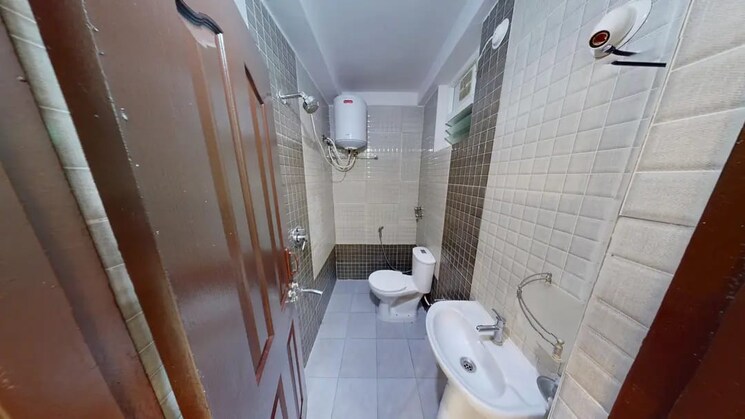 Bathroom, sri-tirumala-sarovar 3 Bedroom 1512 Sq.Ft. Apartment In Hosur Road Bangalore 9448639
