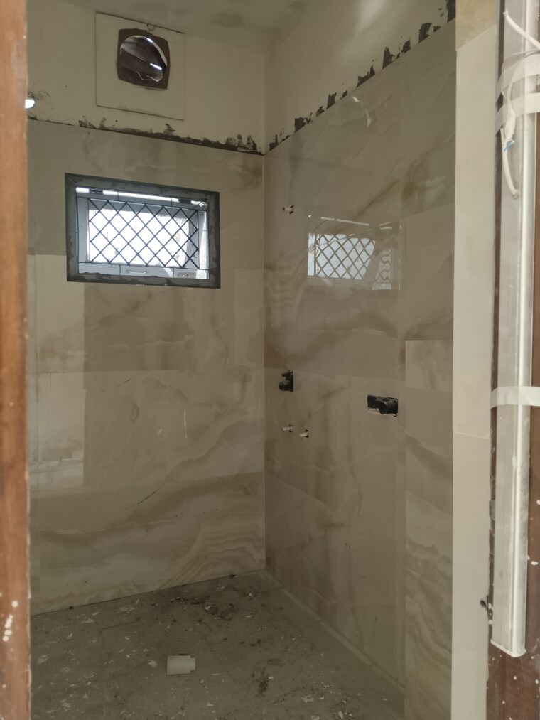 Bathroom, ashoka-enclave-faridabad 3 Bedroom 1800 Sq.Ft. Builder Floor In Sector 34 Faridabad 9448839