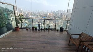 Terrace in 3 BHK Apartment at Kohinoor Square Phase 2, Dadar West – for Rent