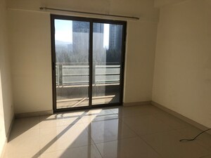 Room in 5 BHK Apartment at Paranjape Blue Ridge, Hinjewadi – for Rent