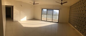 Room in 5 BHK Apartment at Paranjape Blue Ridge, Hinjewadi – for Rent