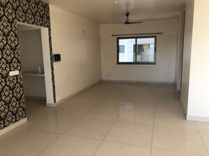Room in 5 BHK Apartment at Paranjape Blue Ridge, Hinjewadi – for Rent