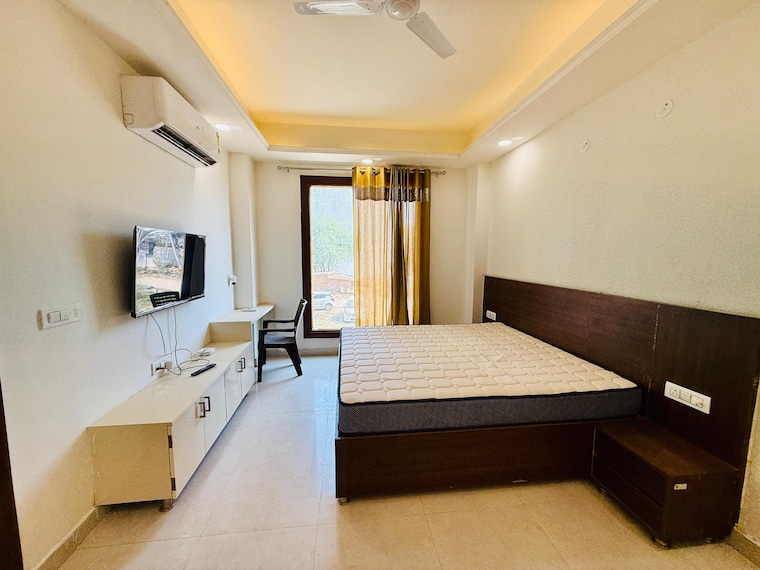 Bedroom, sector 52 1 Bedroom 749 Sq.Ft. Builder Floor In Sector 52 Gurgaon 9449122