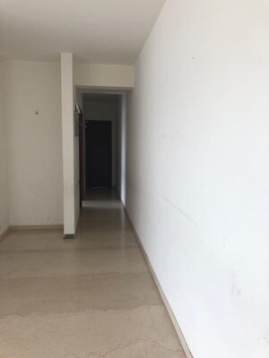 2 BHK Apartment For Rent in Omkar Alta Monte, Malad East