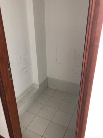 Bathroom in 2 BHK Apartment at Omkar Alta Monte, Malad East – for Rent