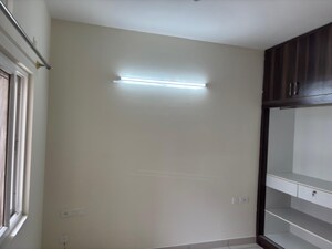 Room in 2 BHK Apartment at Prestige Jindal City, Bagalakunte – for Rent