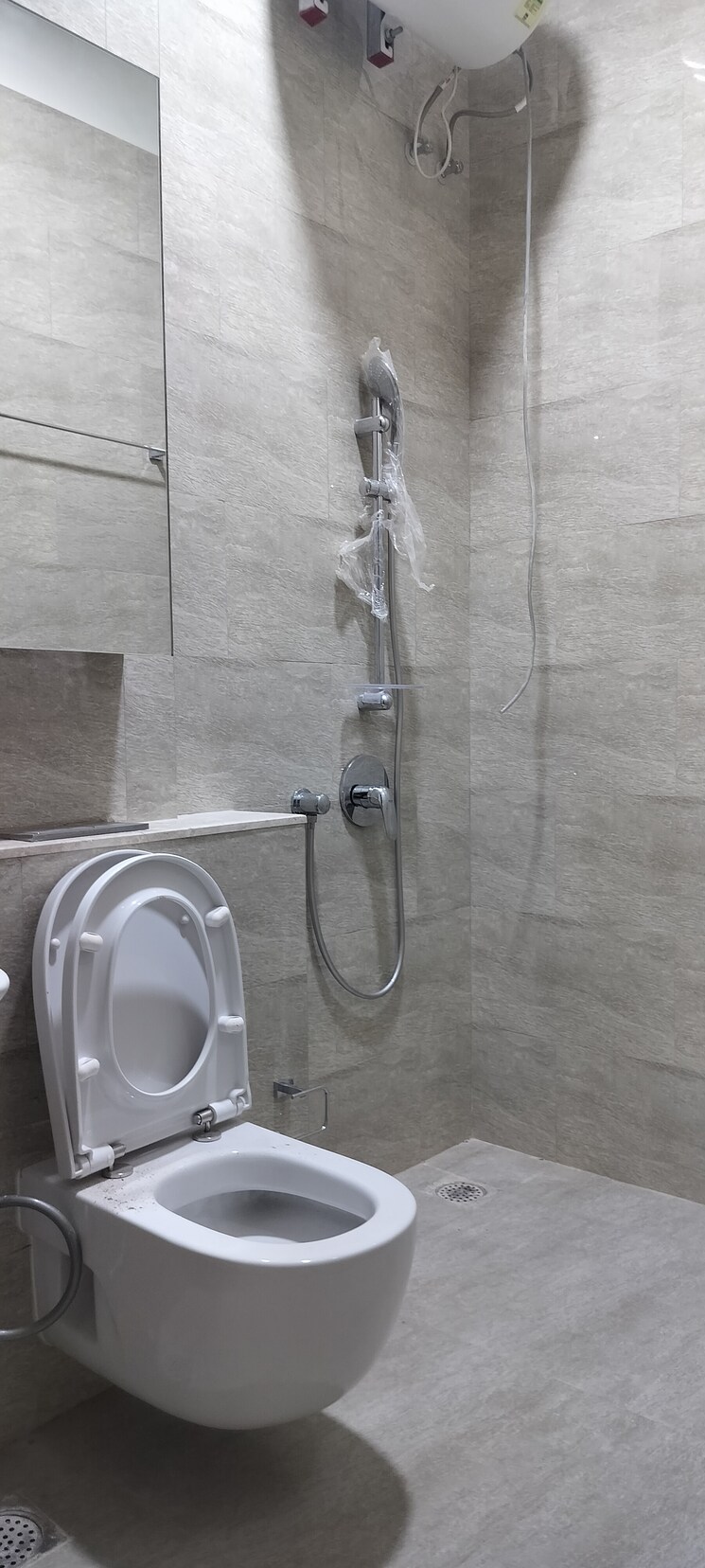 Attached Bathroom, adani-ten-bkc 2 Bedroom 850 Sq.Ft. Apartment In Bandra East Mumbai 9449313