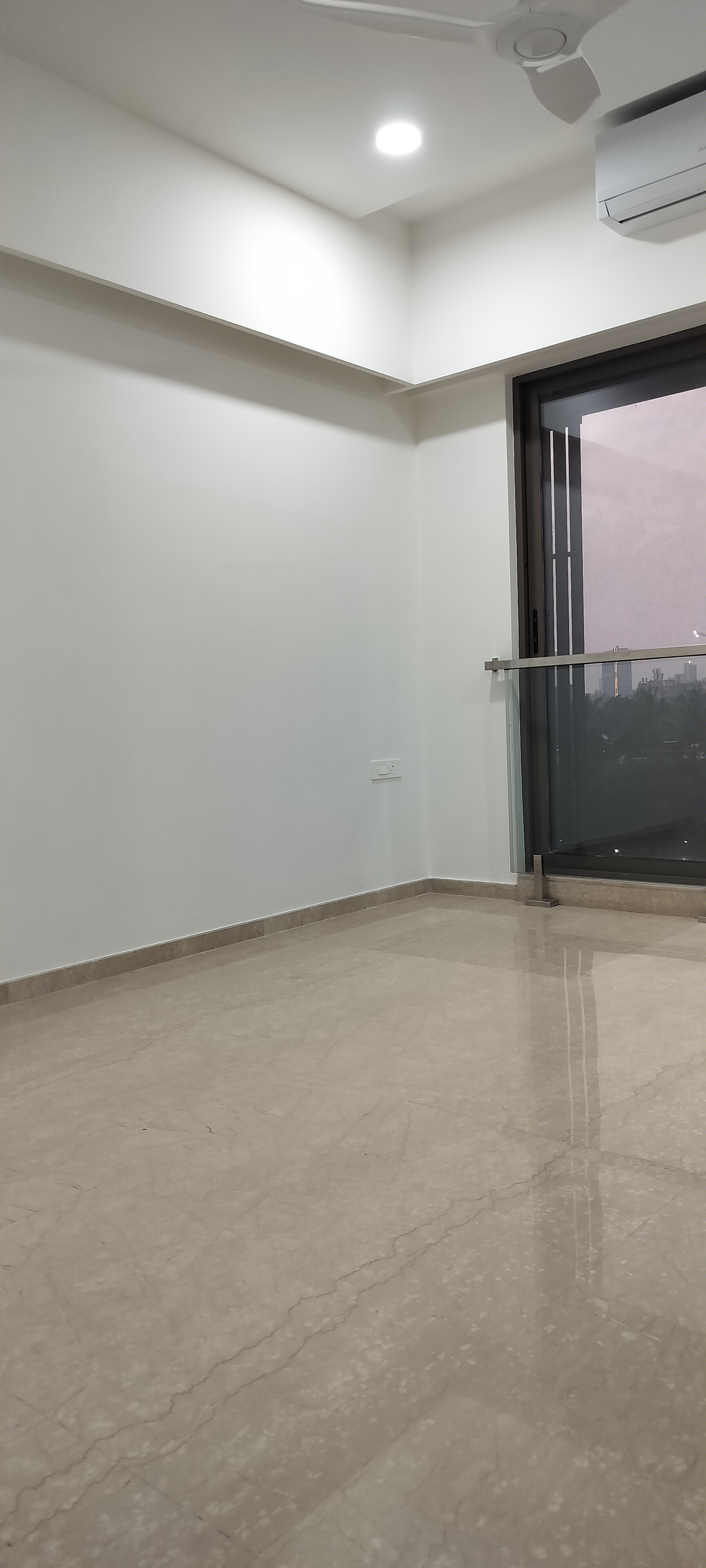 2 BHK + Extra Room Apartment For Rent in Adani Ten BKC