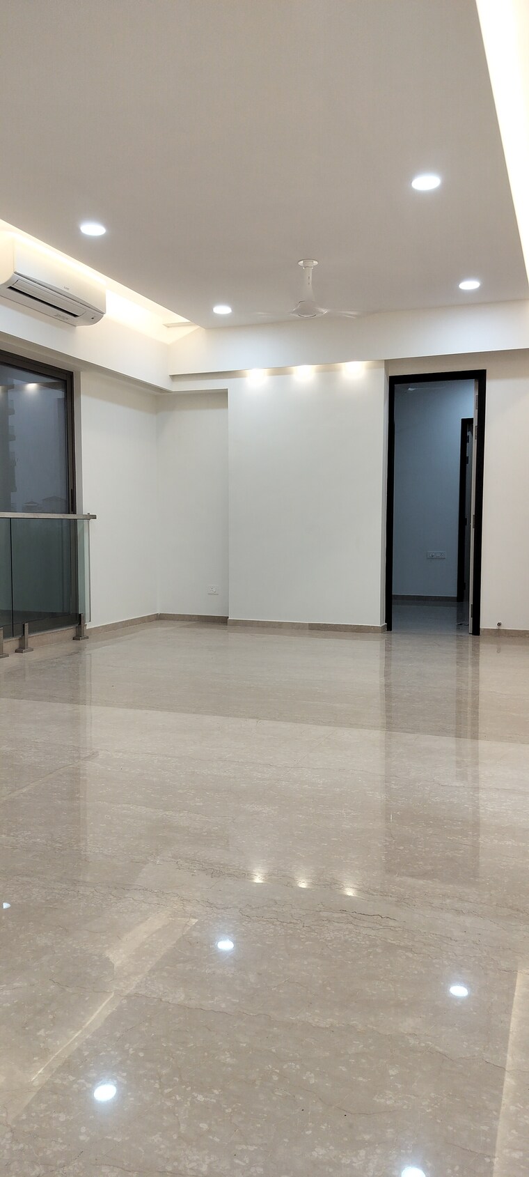 Room, adani-ten-bkc 2 Bedroom 850 Sq.Ft. Apartment In Bandra East Mumbai 9449313