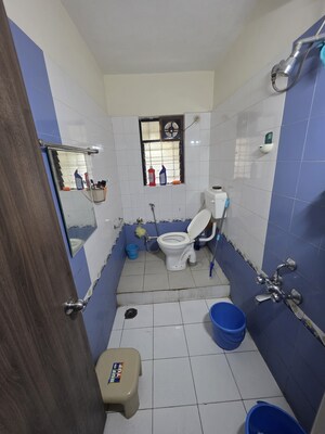 Team Area in 2 BHK Apartment at Radhai Nagari Apartments, Pimple Saudagar – for Rent