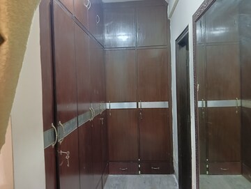 Furnished Amenities in 4 BHK Villa at Omaxe Designer Villas Mayfield Garden, Sector 51 – for Rent