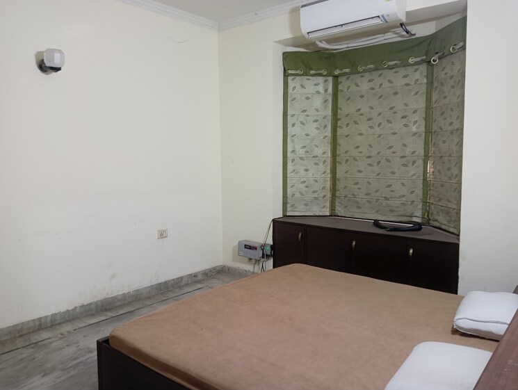 Bedroom, omaxe-designer-villas-mayfield-garden 4 Bedroom 2700 Sq.Ft. Villa In Sector 51 Gurgaon 9449468