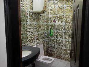Bathroom in 4 BHK Villa at Omaxe Designer Villas Mayfield Garden, Sector 51 – for Rent