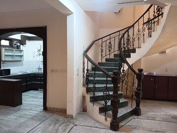 Staircase in 4 BHK Villa at Omaxe Designer Villas Mayfield Garden, Sector 51 – for Rent