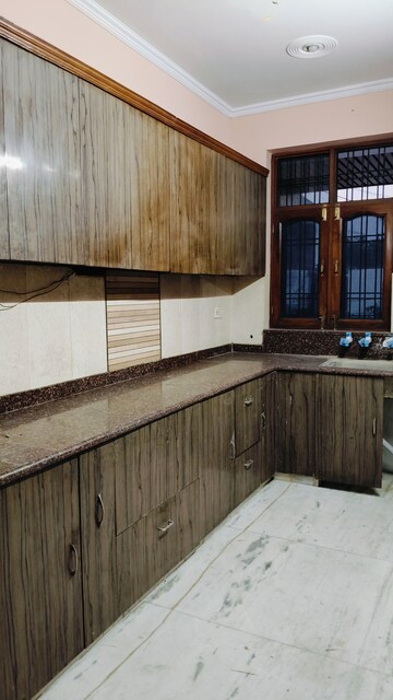 Kitchen in 2.5 BHK Independent House at Sector 16 – for Rent