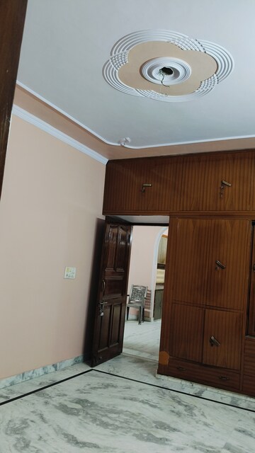  2.5 BHK Independent House at Sector 16 – for Rent