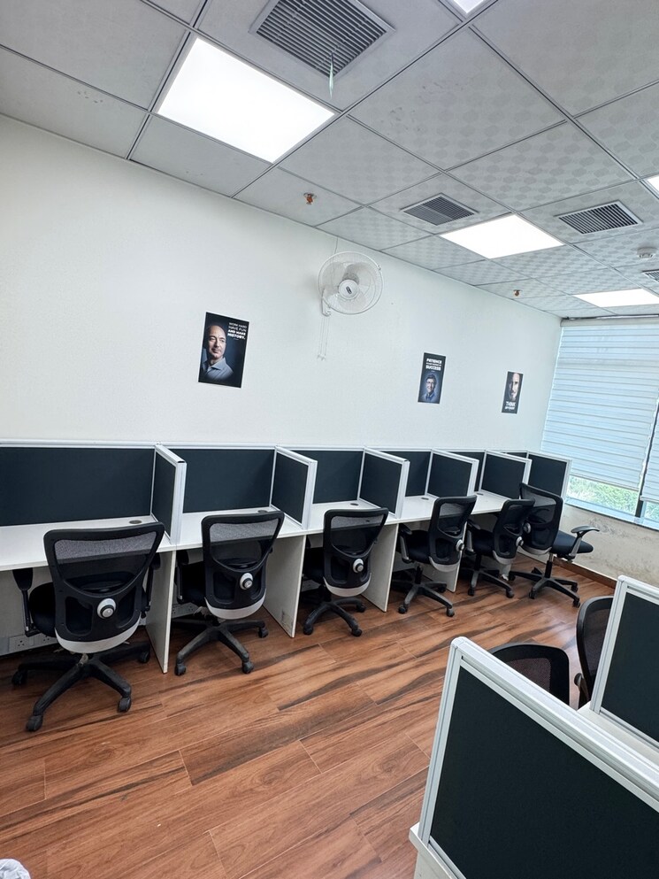 Team Area, sector 74 Commercial Office Space 1300 Sq.Ft. In Sector 74 Mohali 9449466
