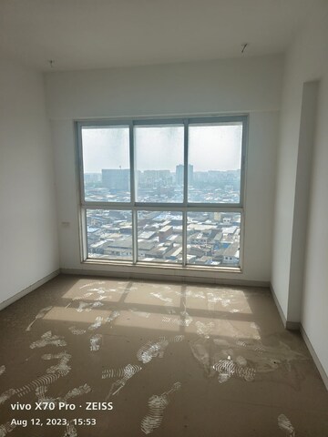 Master Bedroom in 2 BHK Apartment at Nahar Cayenne, Powai – for Rent