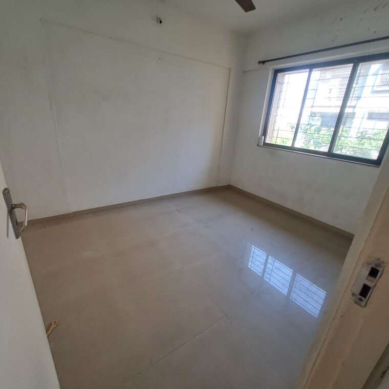 Room, puranik-hometown 1 Bedroom 438 Sq.Ft. Apartment In Ghodbunder Road Thane 9449593