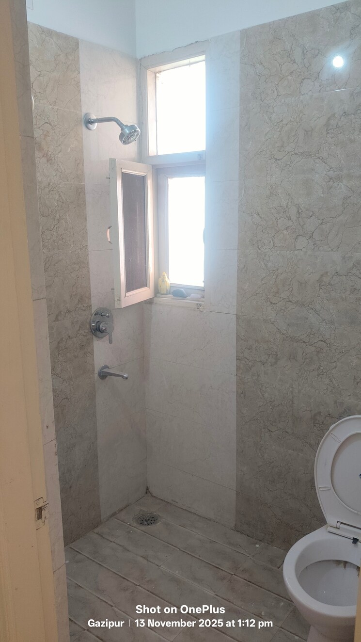 Attached Bathroom, dhakoli 3 Bedroom 122 Sq.Yd. Apartment In Dhakoli Zirakpur 9449710