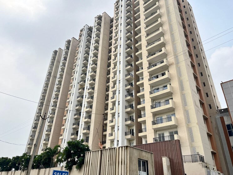 Exterior View, oasis-grandstand 2 Bedroom 920 Sq.Ft. Apartment In Sector 22d Yamuna Expressway Greater Noida 9449718