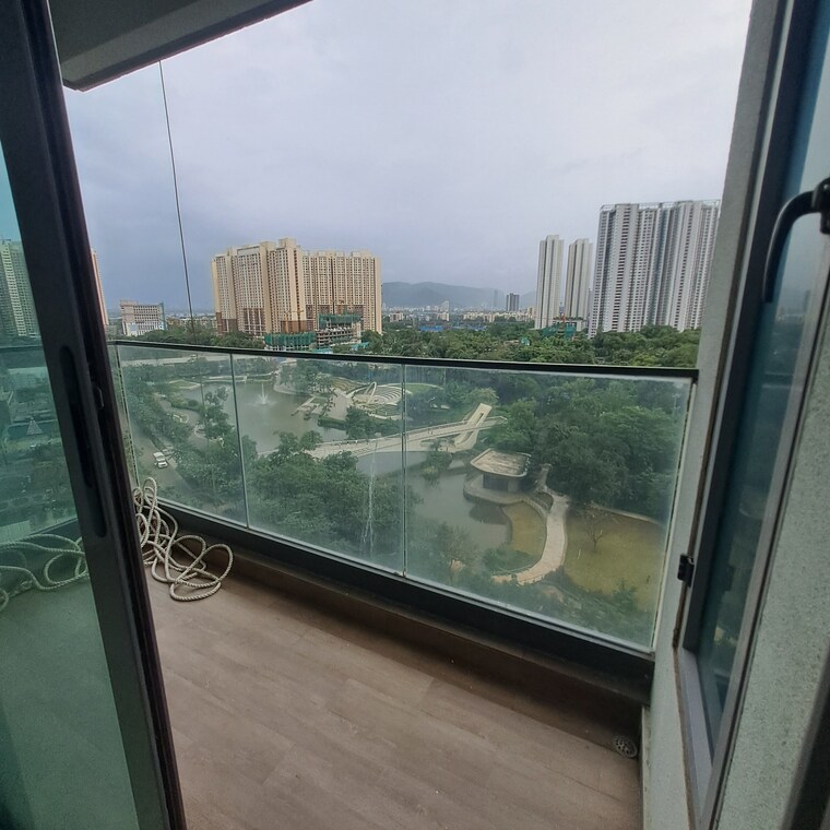 Balcony, kalpataru-immensa-h 4 Bedroom 1753 Sq.Ft. Apartment In Kolshet Road Thane 9449838