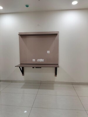 Furnished Amenities in 3 BHK Apartment at Prestige Beverly Hills, Kokapet – for Rent