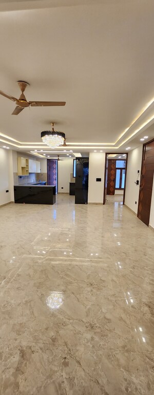 Furnished Amenities in 3 BHK Builder Floor at Saket – for Sale