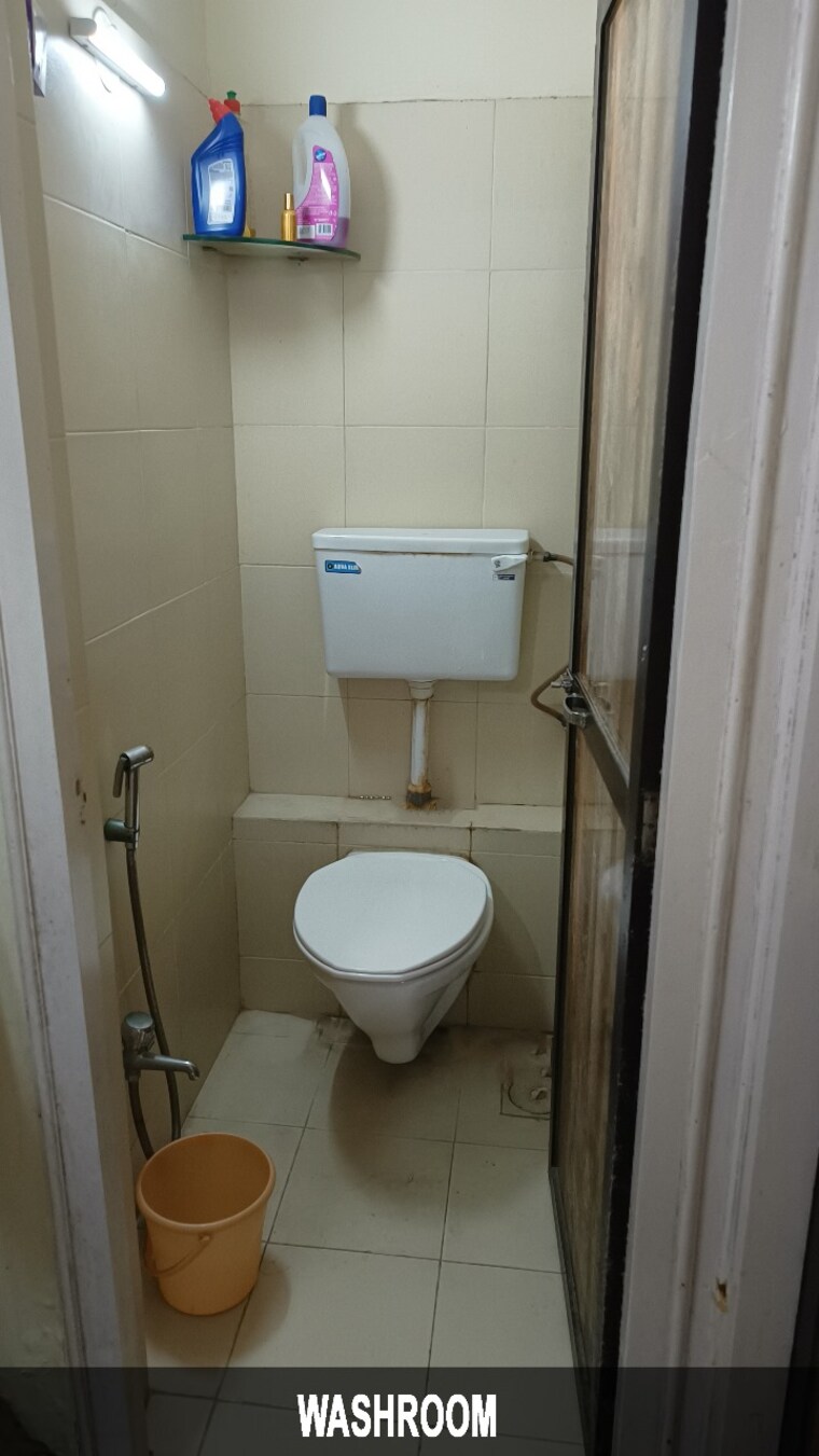 Bathroom, puranik-hometown 1 Bedroom 438 Sq.Ft. Apartment In Ghodbunder Road Thane 9449901