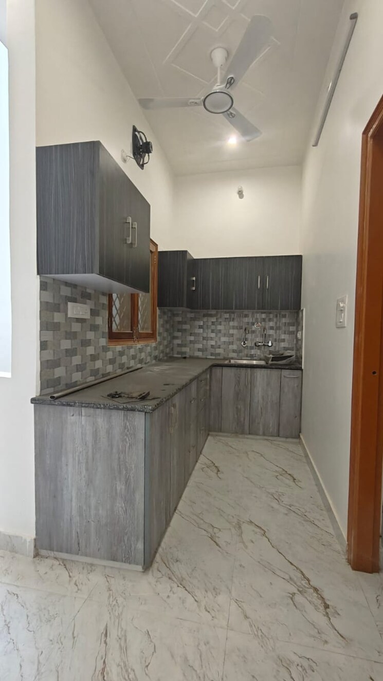Kitchen, gomti nagar 2 Bedroom 1430 Sq.Ft. Apartment In Gomti Nagar Lucknow 9450002