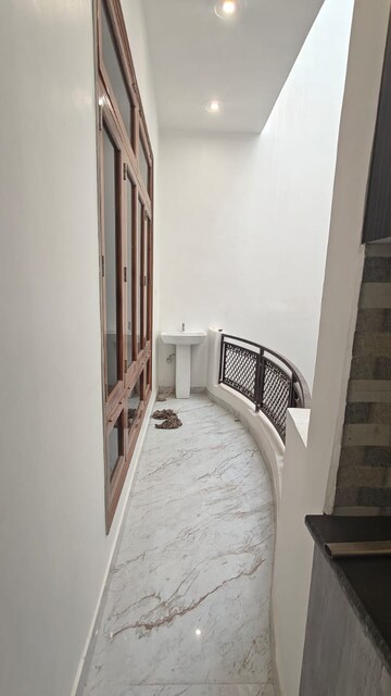 Balcony in 2 BHK Apartment at Gomti Nagar – for Rent
