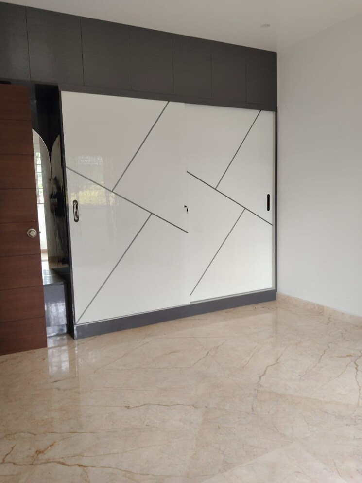 Room, prestige-chalet 3 Bedroom 2550 Sq.Ft. Apartment In Sivanchetti Gardens Bangalore 9449968
