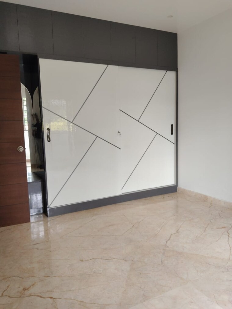 Room, prestige-chalet 3 Bedroom 2550 Sq.Ft. Apartment In Sivanchetti Gardens Bangalore 9449968