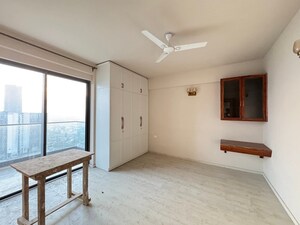 Room in 3 BHK Apartment at M3M Heights, Sector 65 – for Rent