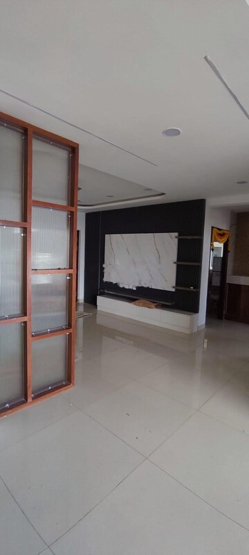 Room in 3 BHK Apartment at ASBL Spire, Kokapet – for Rent