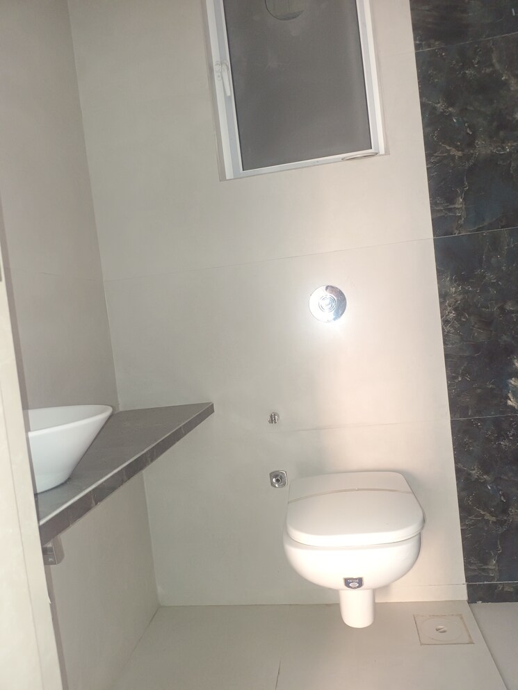 Bathroom, jp-north-barcelona 1 Bedroom 437 Sq.Ft. Apartment In Mira Road Thane 9450235