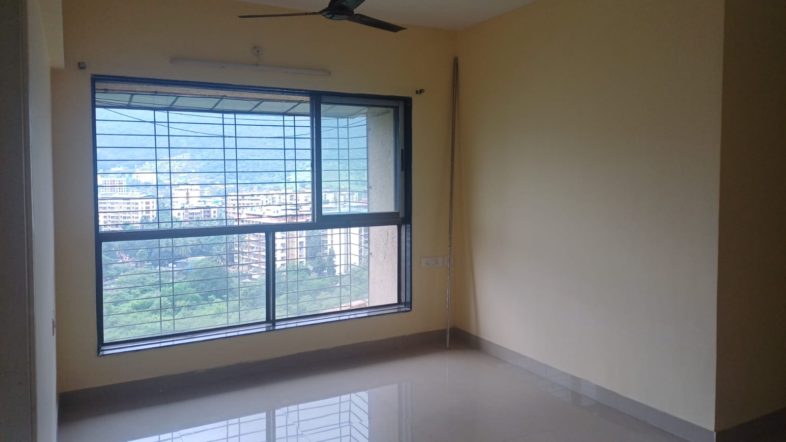 3 BHK + Servant Room Apartment For Sale in Kolshet