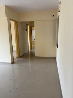 Room in 1 BHK Apartment at Unnati Woods CHS, Kasarvadavali – for Sale